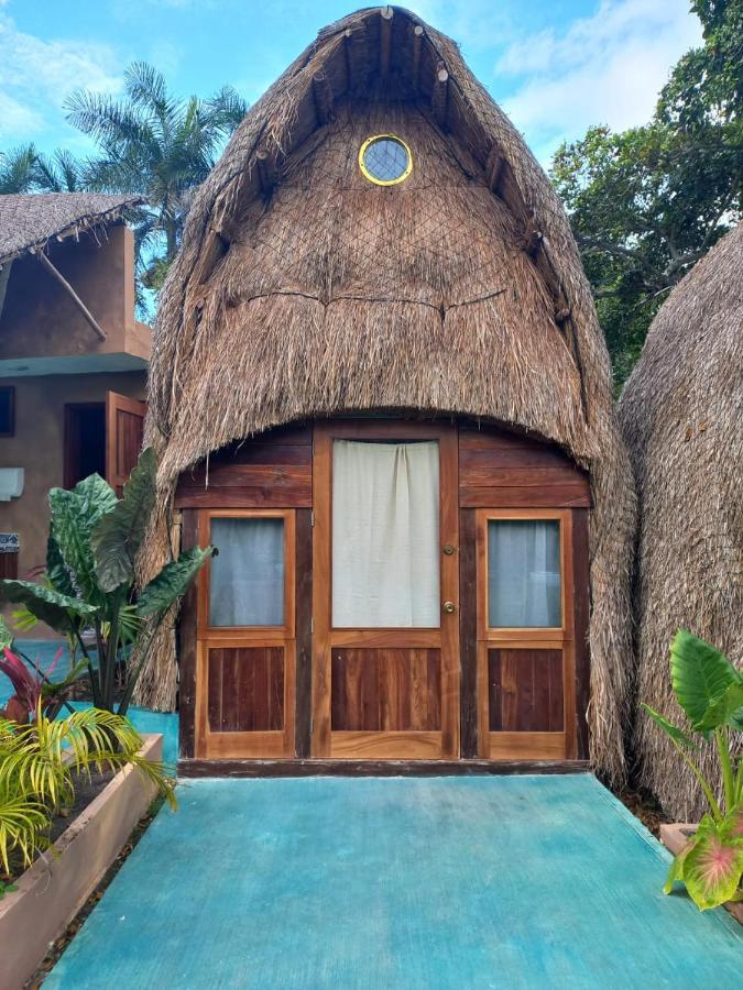 Pepos Xul-Ha Hotel Exterior photo